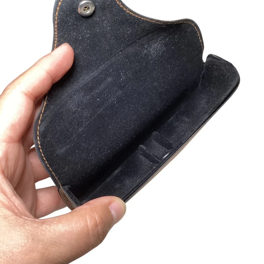 Ray-Ban Brown Pebble Grain Sunglasses Case Bundle of 2 Snap Closure Luxottica